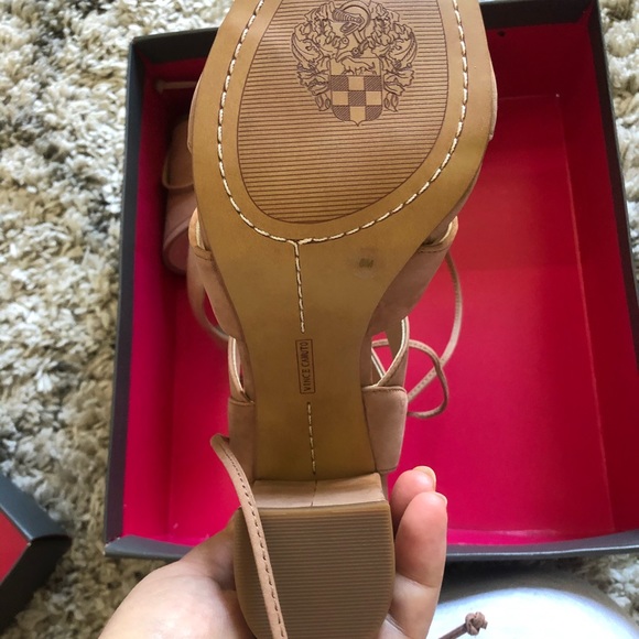 Lace up heels - Picture 4 of 6